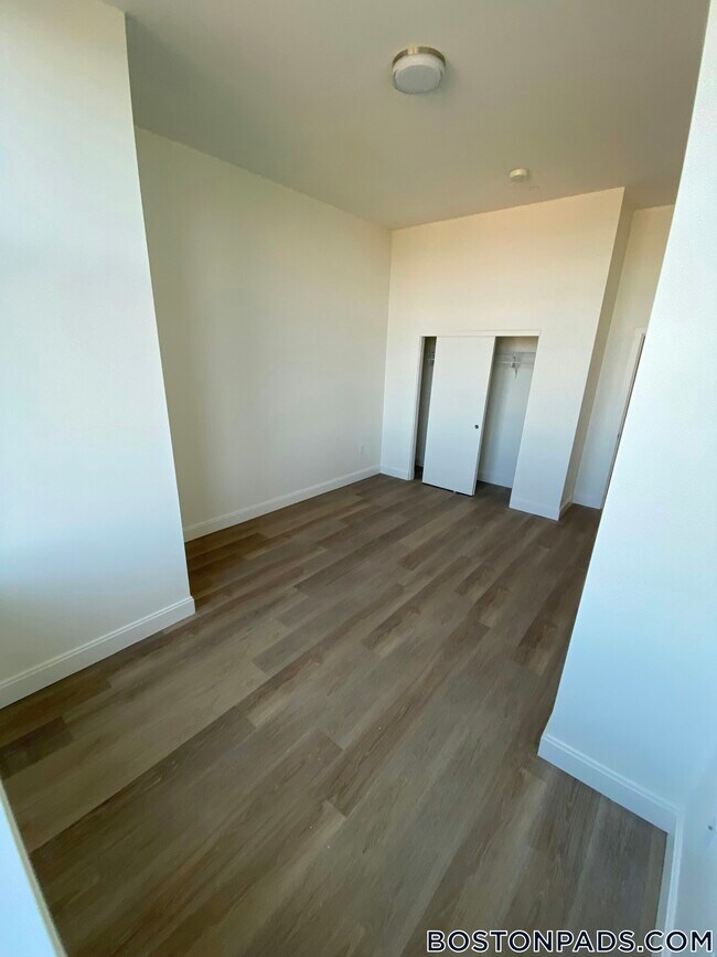 Photo - 1079 Commonwealth Ave Unidad 409