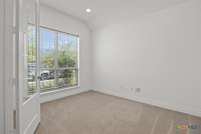 Photo - 1921 Creek Ridge St