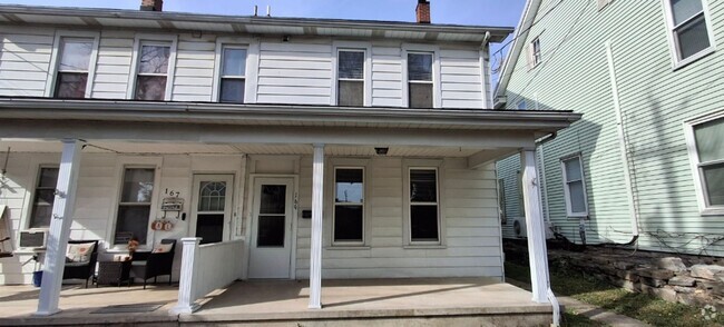 Building Photo - Remodeled 4 Bedroom in Hershey! Rental