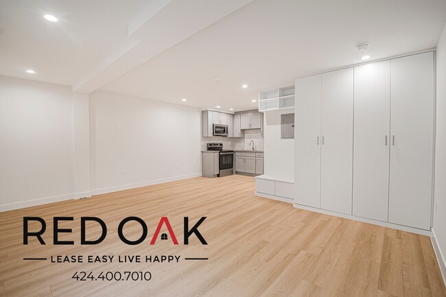 Photo - 6738 Independence Ave Unidad A5