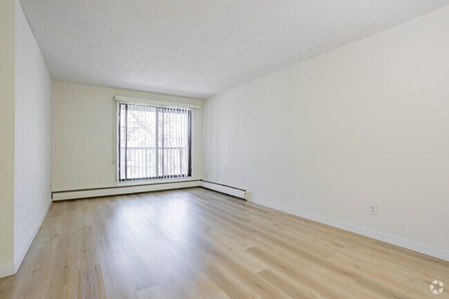 1BR, 1BA -595SF - Glenbow Manor