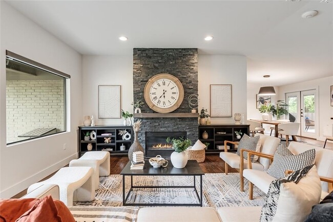 Building Photo - 2502 Spring Creek Dr Rental