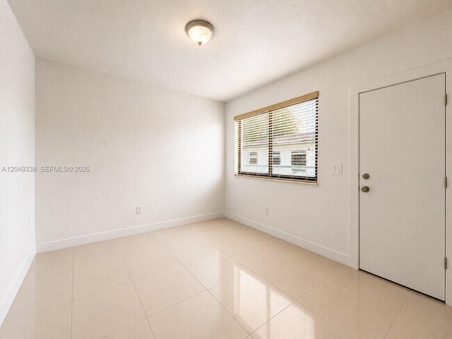 1910 NW 31st St Unidad 2