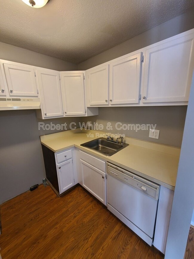 Photo - 279 Redstone Hl Rd Unit Apt 44