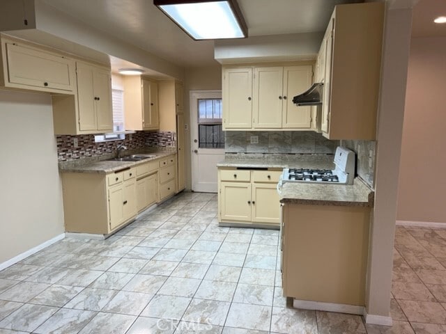11326 Lower Azusa Rd