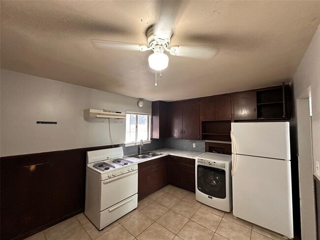 Photo - 5605 1/2 Jim Hogg Ave
