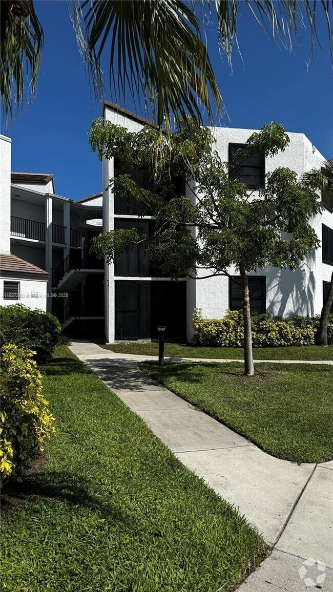 Building Photo - 212 Lake Pointe Dr Unit 308 Rental