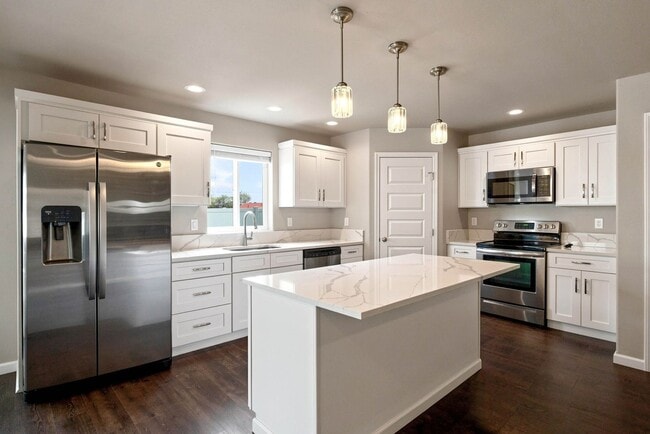 Photo - 1469 Curtis Dr