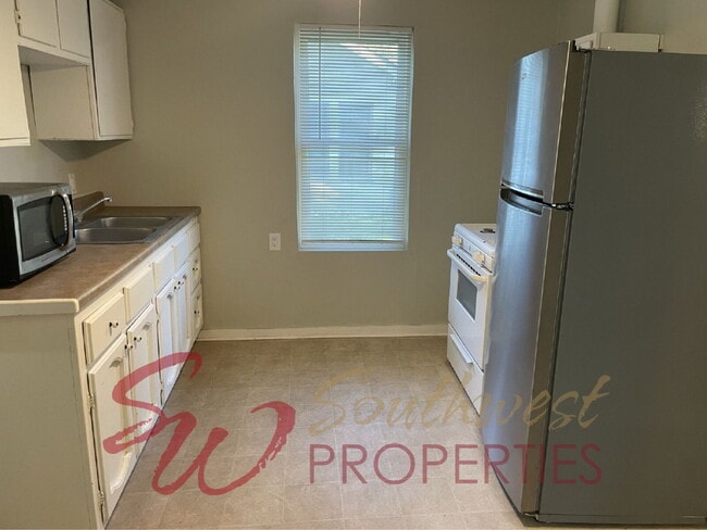 Photo - Quiet 1 bedroom, 1 bathroom property across from the walking trail