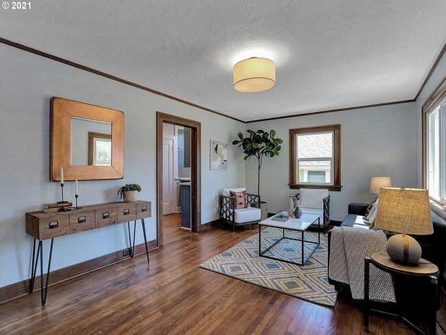 Photo - 2015 SE Sherrett St