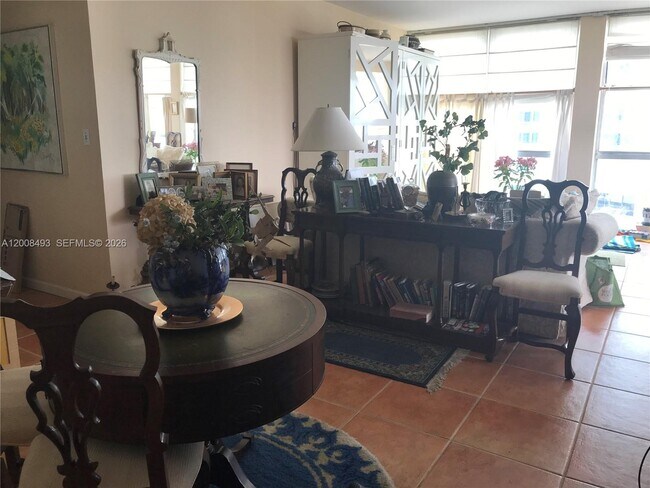 Photo - 5055 Collins Ave Unit 4C