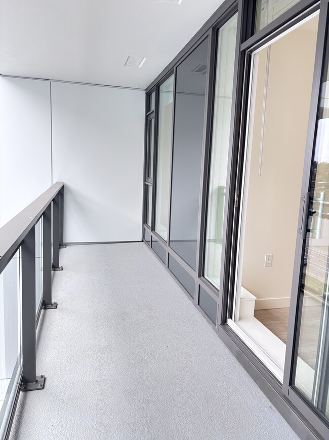 Photo - 13675-1107A 107A Ave