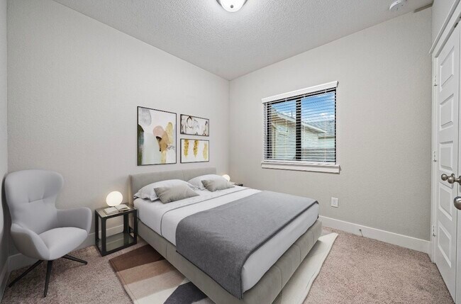 Photo - 18619 Admiration Dr