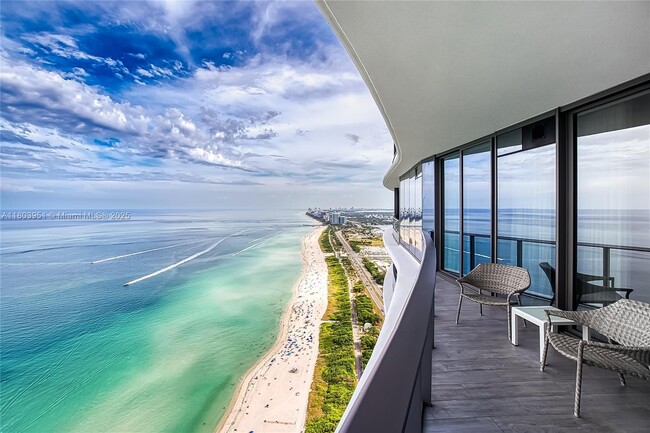 Building Photo - 15701 Collins Ave Rental