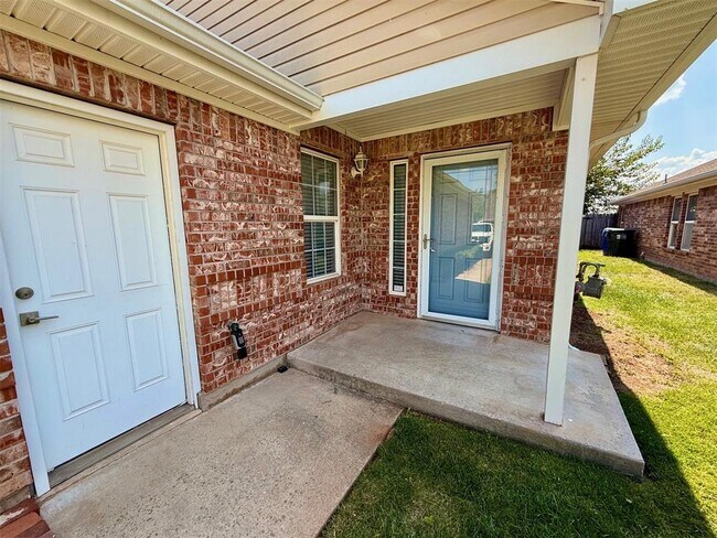 Photo - 2056 SE 24th St