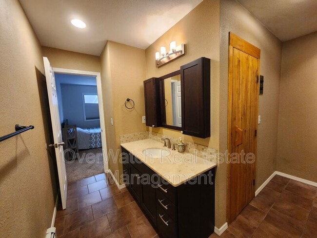 Photo - 838 E 78th Ave