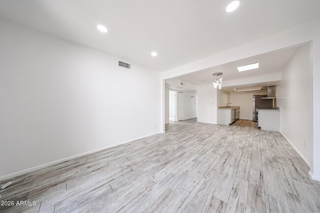 Photo - 2501 N 22nd Dr