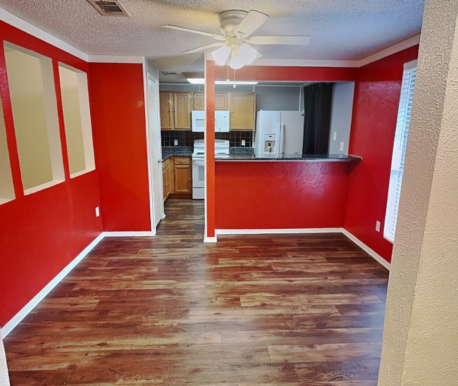 Photo - MOVE-IN SPECIAL! Enjoy $500 OFF your first full month’s rent when you move in on or before May 30...