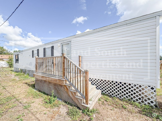 Building Photo - 1165 Meadow Lawn Street