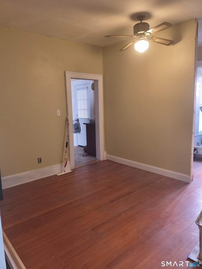 Photo - 187 Center St