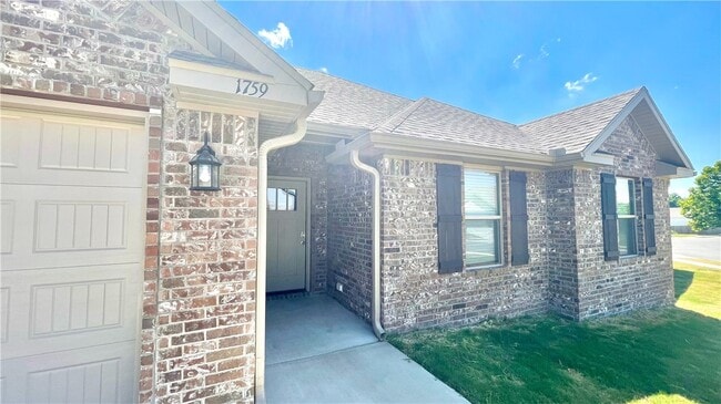 Photo - 1759 Charismatic Dr