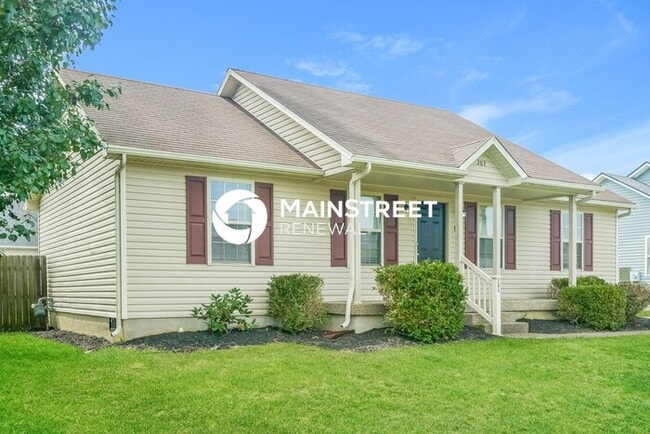 Photo - 3 Bedroom Pet-Friendly Home in Shepherdsville, KY with Main Street Renewal