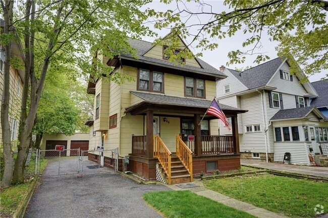 Building Photo - 49 Depew St Rental