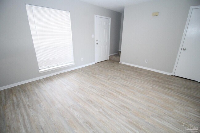 Photo - 3687 E Olive Rd