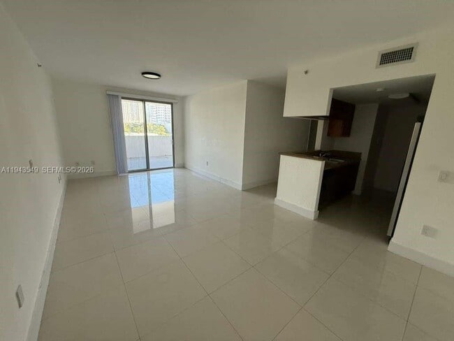 Photo - 36 NW 6th Ave Unidad 408