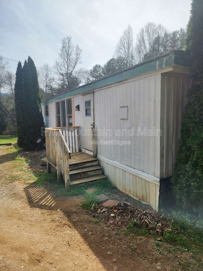 Building Photo - 9 Grateful Way