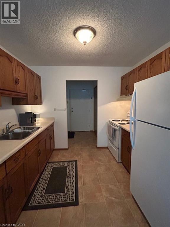 Photo - 470 Elizabeth St E Unit 7