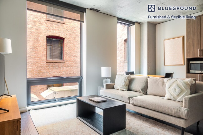 Building Photo - 1900 1st Ave Unit SI FL3-ID845