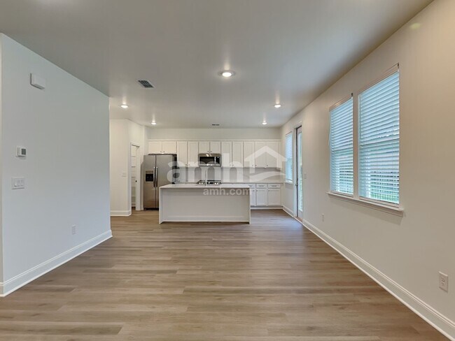 1589 Aquamarine Dr