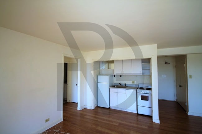 Photo - 445 W Wellington Ave