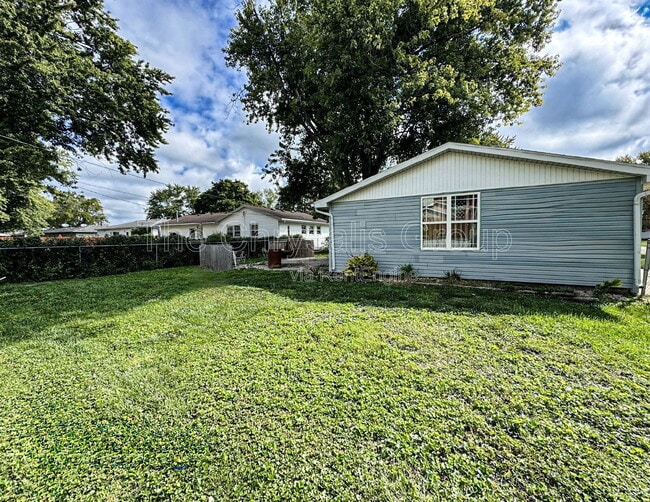 Photo - 1802 Herbert St