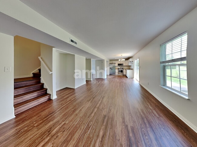 Photo - 953 Dorothy Dr