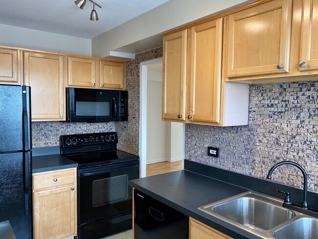 Photo - Stunning 17th Floor Condo Unit With Beach ... Unit 1701