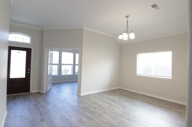 Photo - 1907 Benbrook Hollow Ln