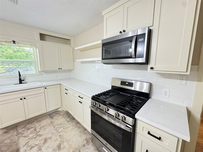 Photo - 1901 Marjorie St