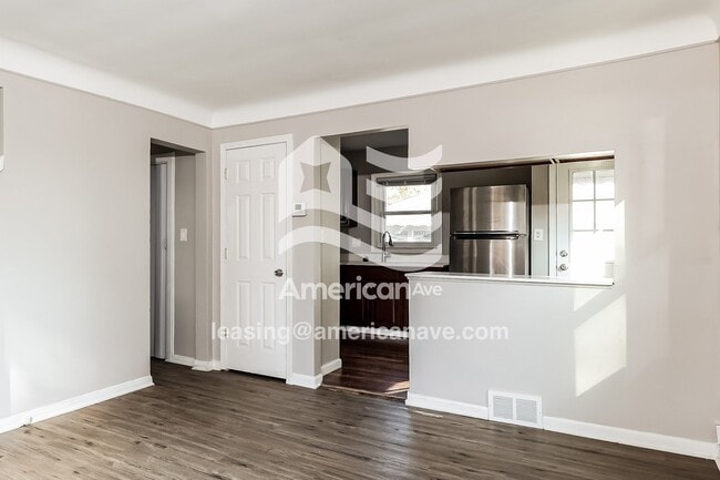 Photo - 2062 Champaign Rd