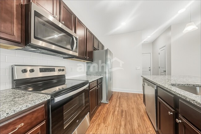 1817 Produce Ln