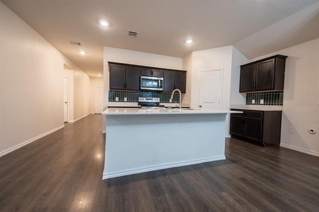 Photo - 2916 Peppergrass St