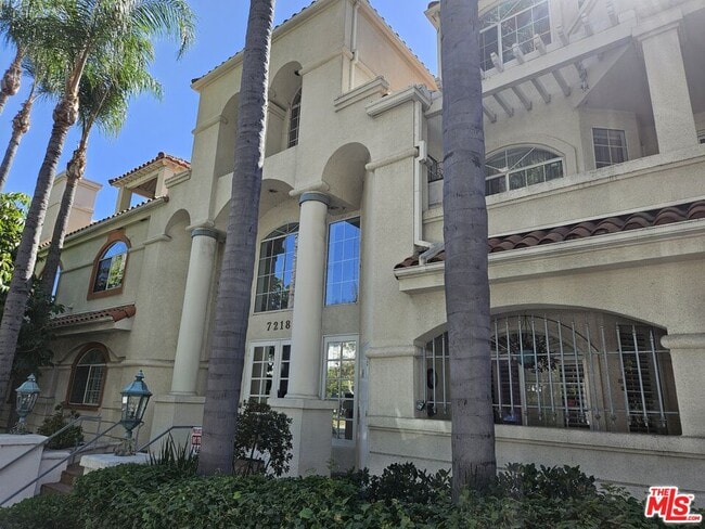 Building Photo - 7218 Hillside Ave Unit 307 Rental