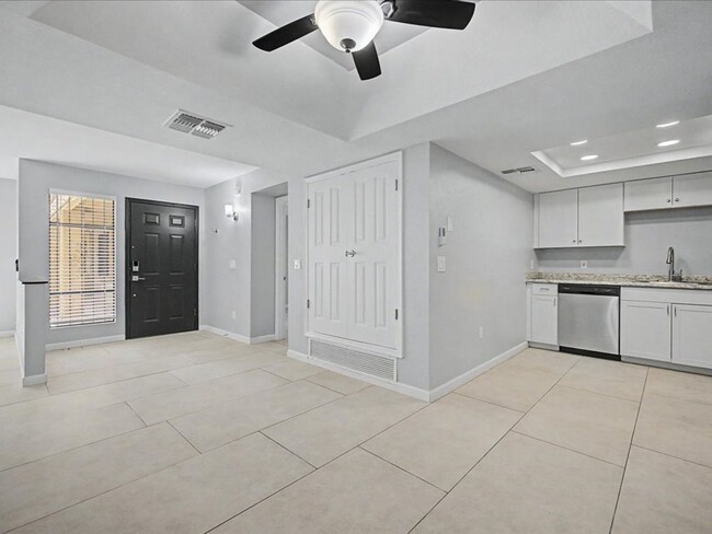 Photo - Charming 2 Bed / 2 Bath Downstairs Unit with Great Amenities!