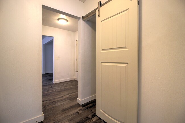 Photo - 1004 NE 19th St