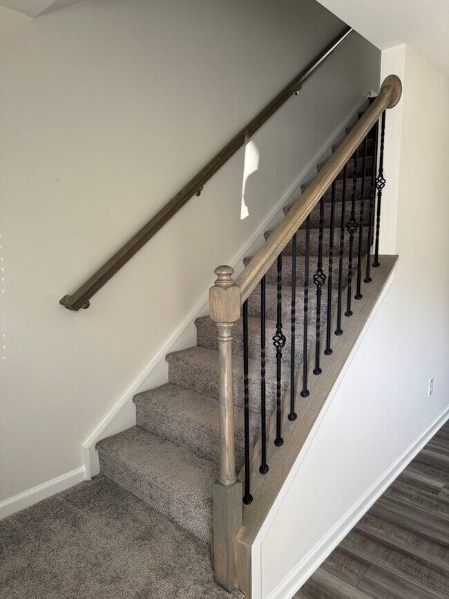 Photo - 73 Parkwood Ct