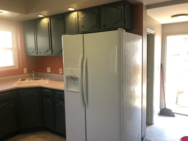 KITCHEN 2 - 1827 Wharton St Unit #1 First FLoor