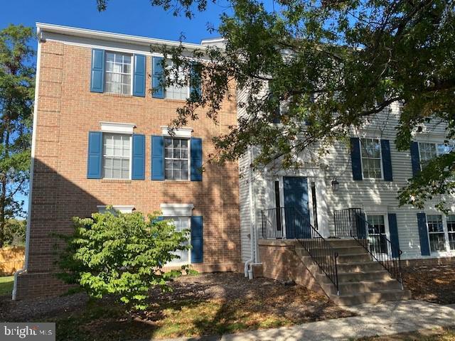 Front - 124 Fort Evans Rd SE Condo Unit F