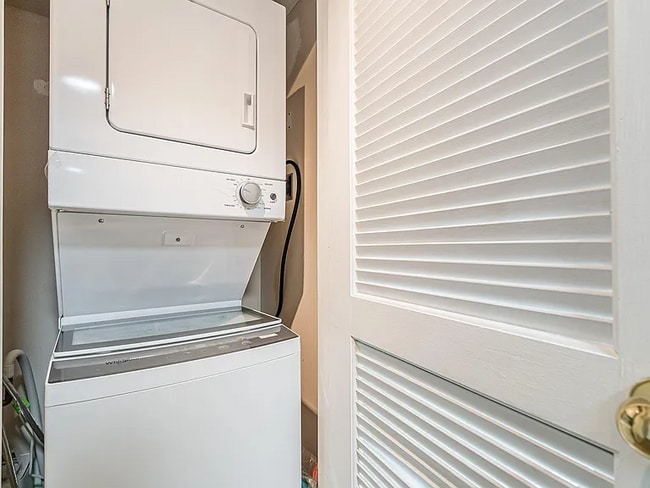 Photo - 2870 Pharr Ct S Northwest Unit 907