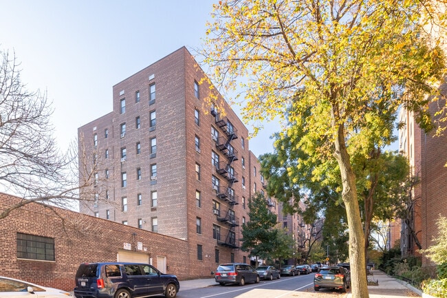 70 Park Terrace East - 70 Park Ter E